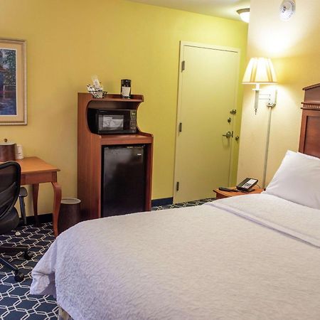Hampton Inn Lebanon Buitenkant foto