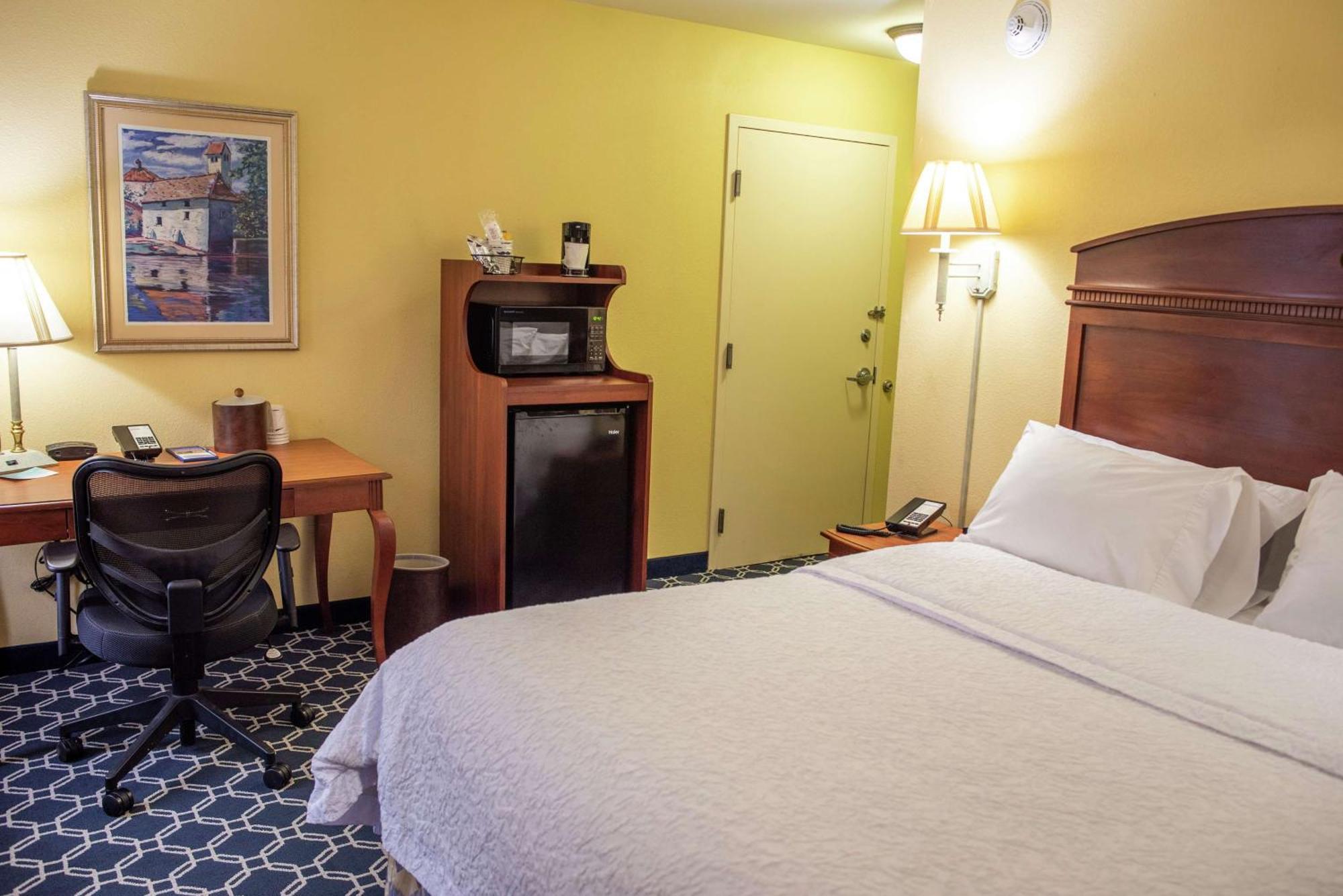 Hampton Inn Lebanon Buitenkant foto